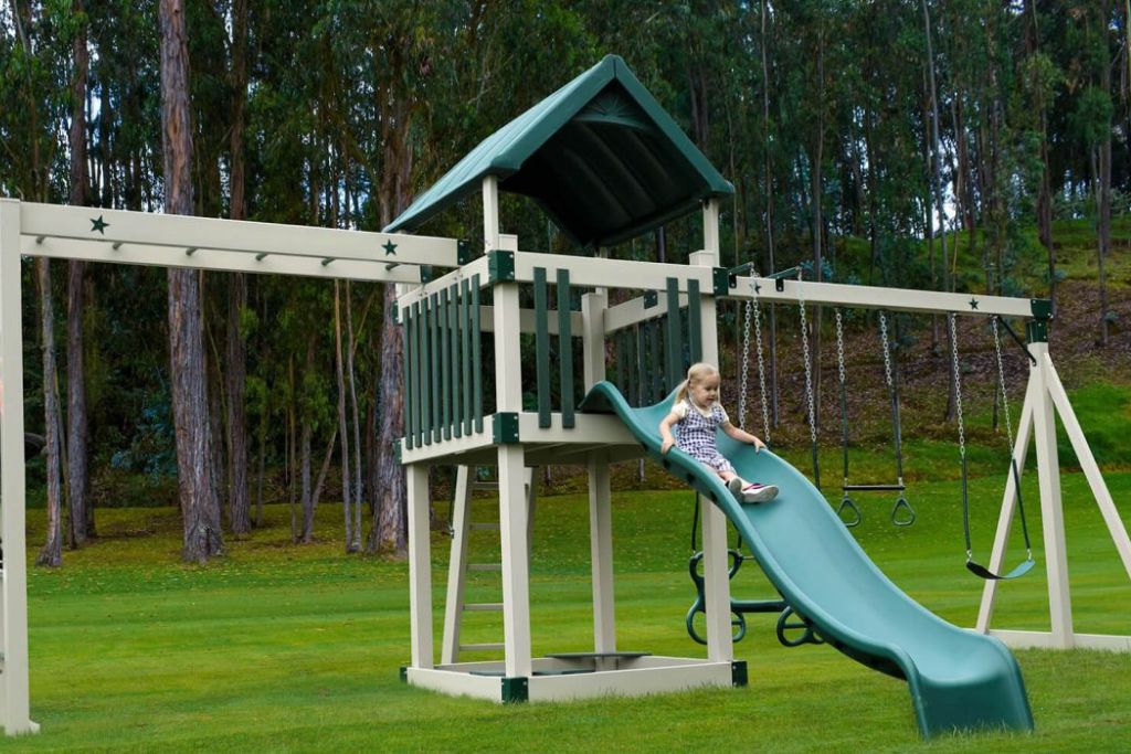 Swingset with high quality and heavy duty materials