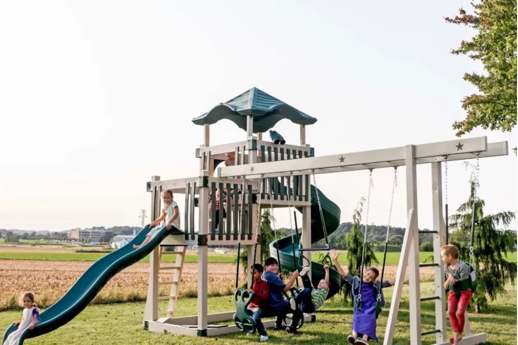 Vinyl playset - Super Star model in green with monkey bars