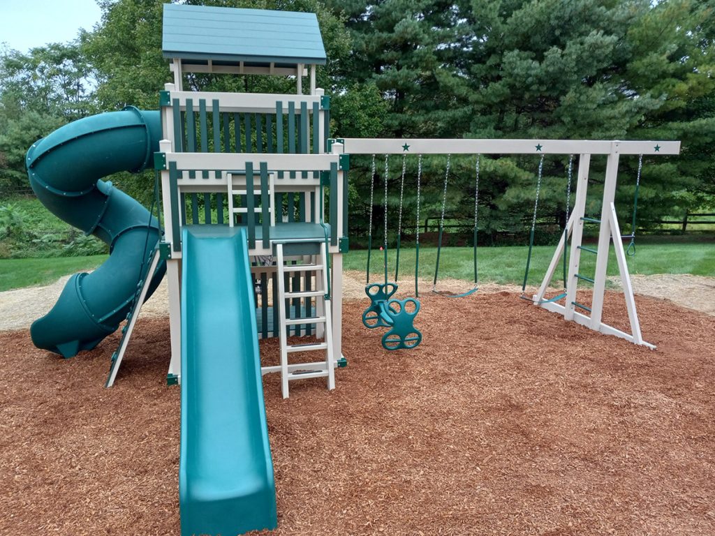 swing set with tunnel slide